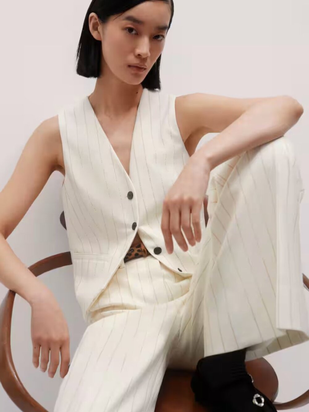 NWT ME+EM Lightweight Pinstripe Tailored Vest Ivory / Gold  Women’s US SIZE: 0